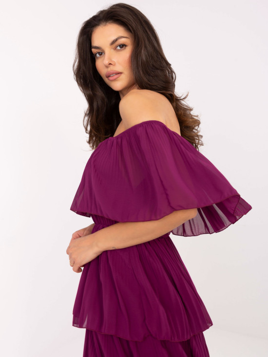 Fialové elegantné off-shoulder šaty s volánom