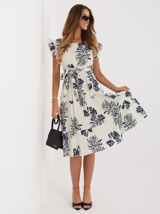 Tmavomodré midi šaty s potlačou a opaskom