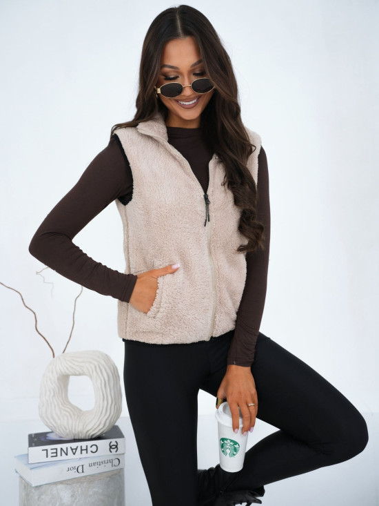 Béžová kožušinová vesta