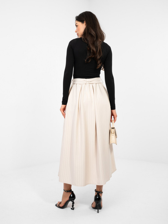 Béžová elegantná midi sukňa s pásikmi a opaskom