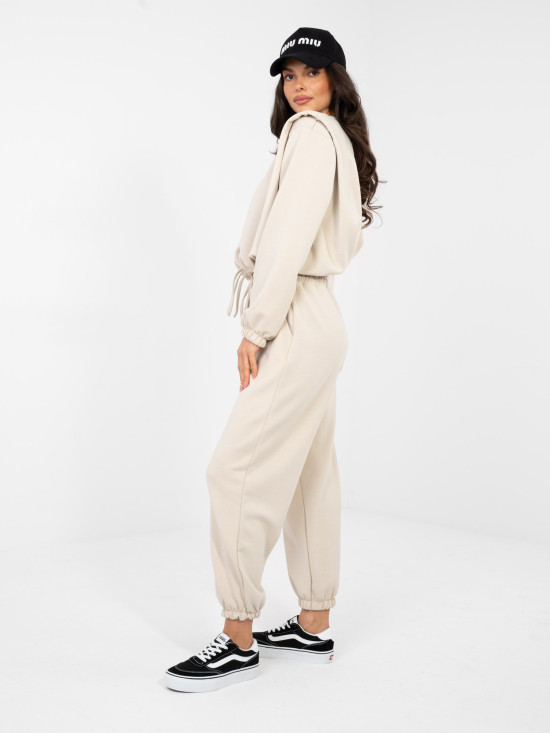 Dámsky béžový komplet s dlhým rukávom a viazaním