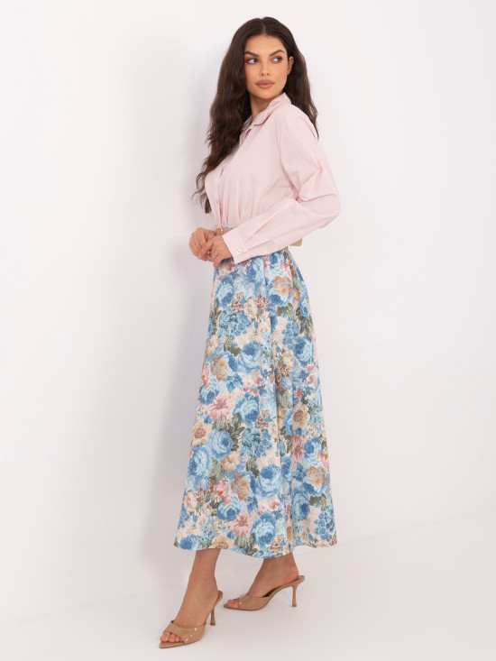 Elegantná midi sukňa s kvetinovým vzorom a opaskom, svetlomodrá
