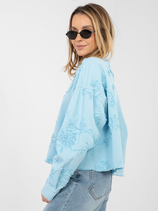 Krátka modrá džínsová bunda s kvetinovou aplikáciou