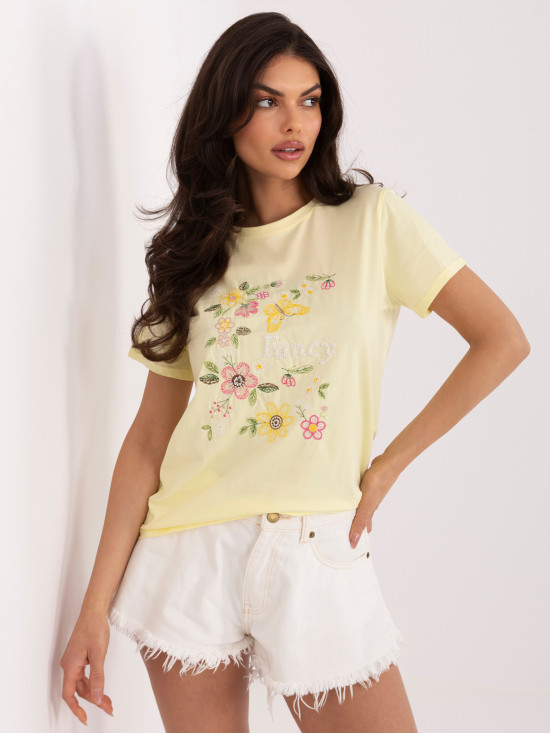 Žlté tričko s aplikáciou a výšivkou