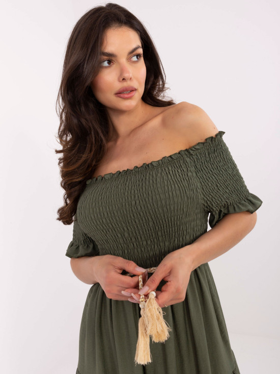 Khaki letné midi šaty s off-shoulder strihom