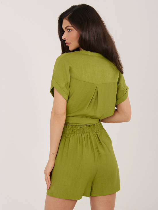 Dámske olivové šortky s opaskom