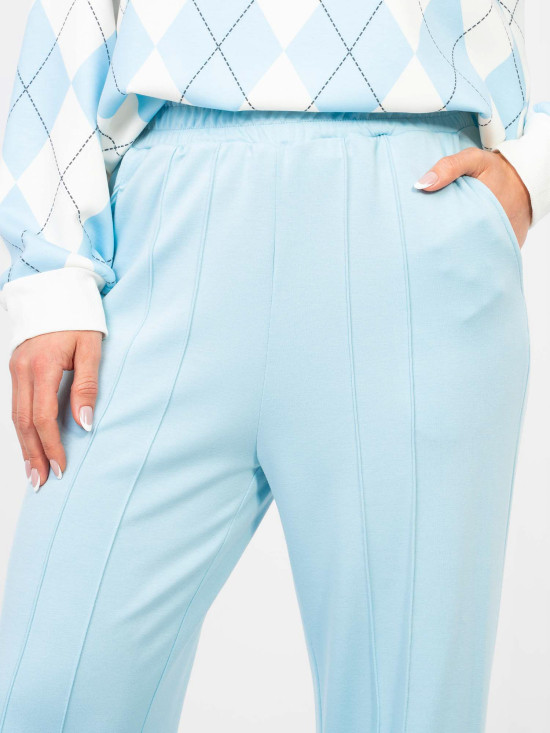 Dámske široké teplákové nohavice v svetlomodrej farbe