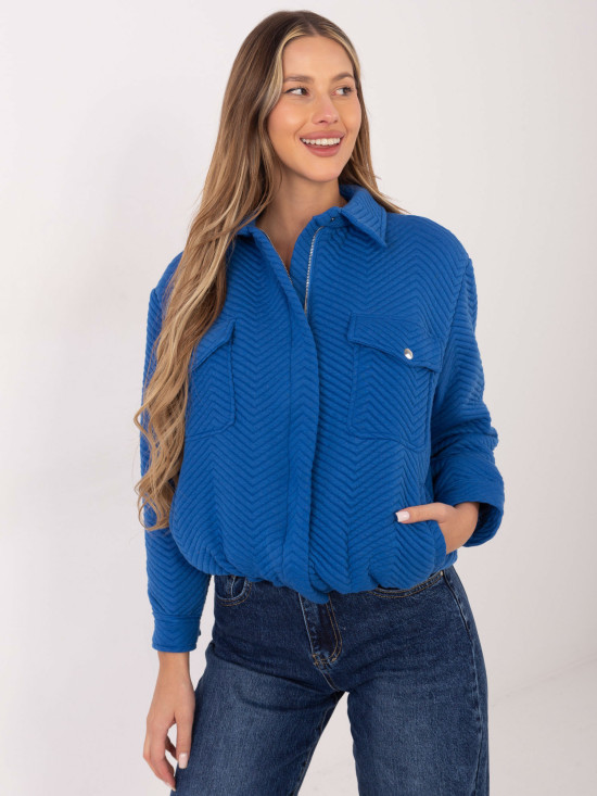 Pohodlná prechodná bunda v modrej