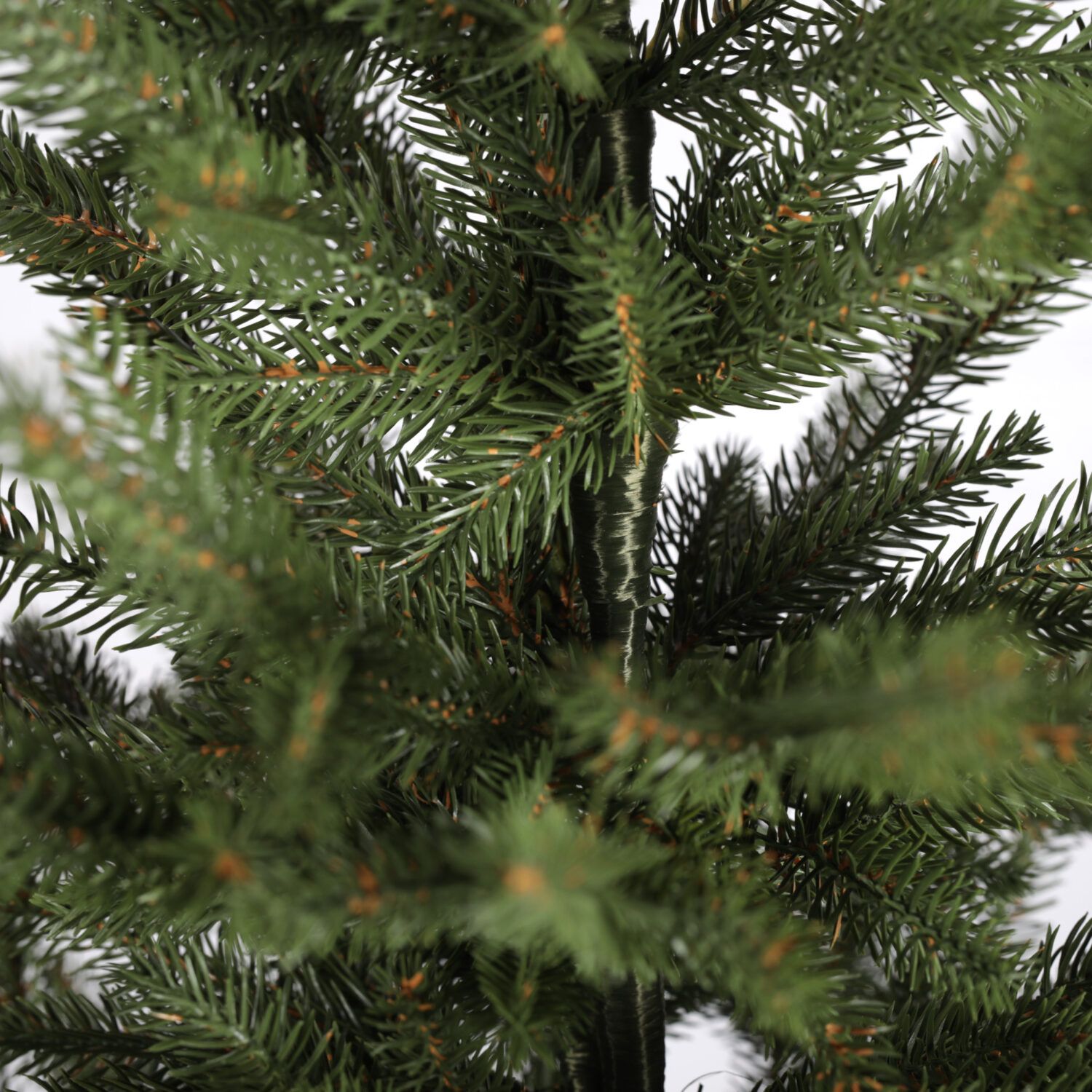 Vianočný stromček Smrek NORDIC 220 cm