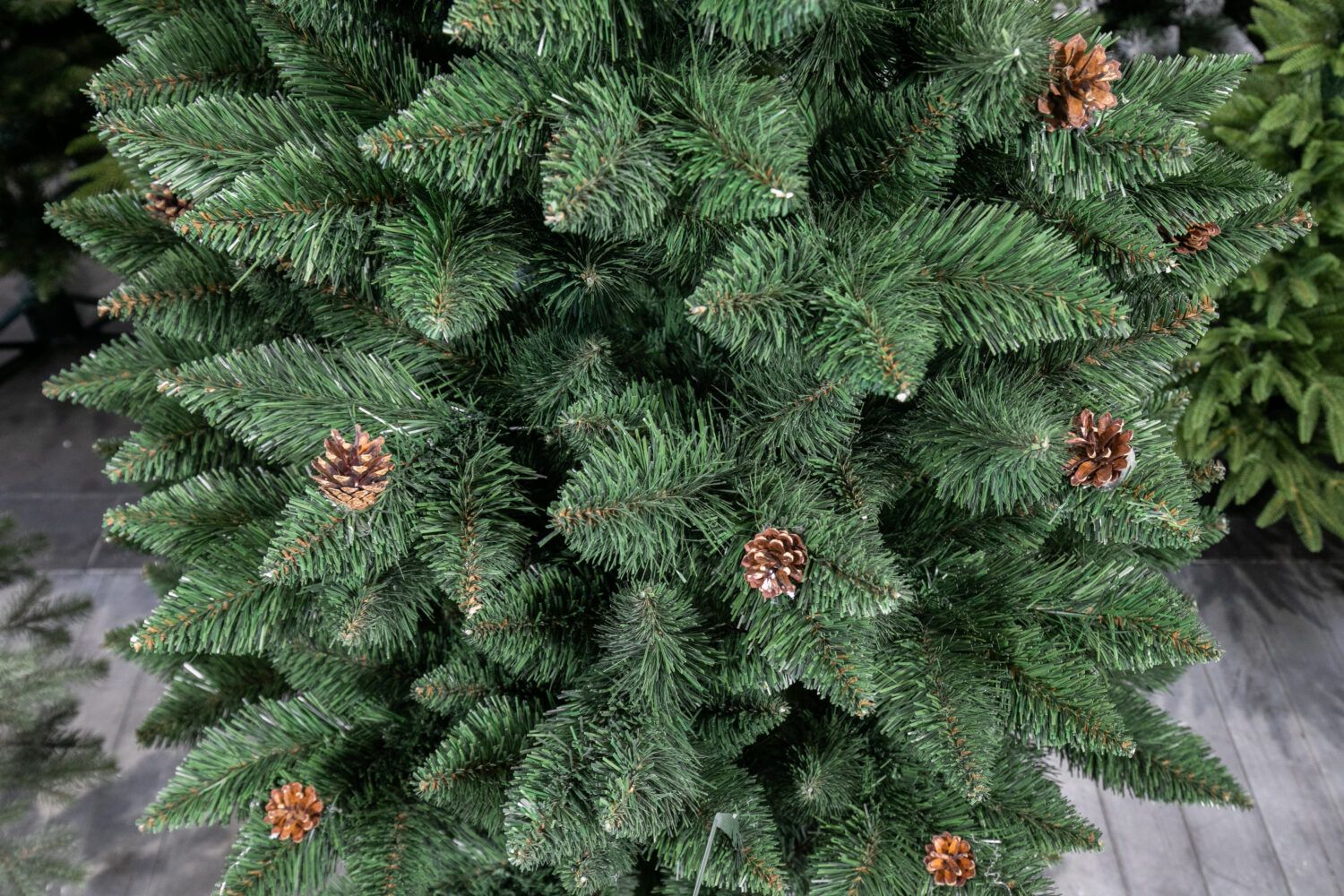 Vianočný stromček Borovica GLORIA 220 cm