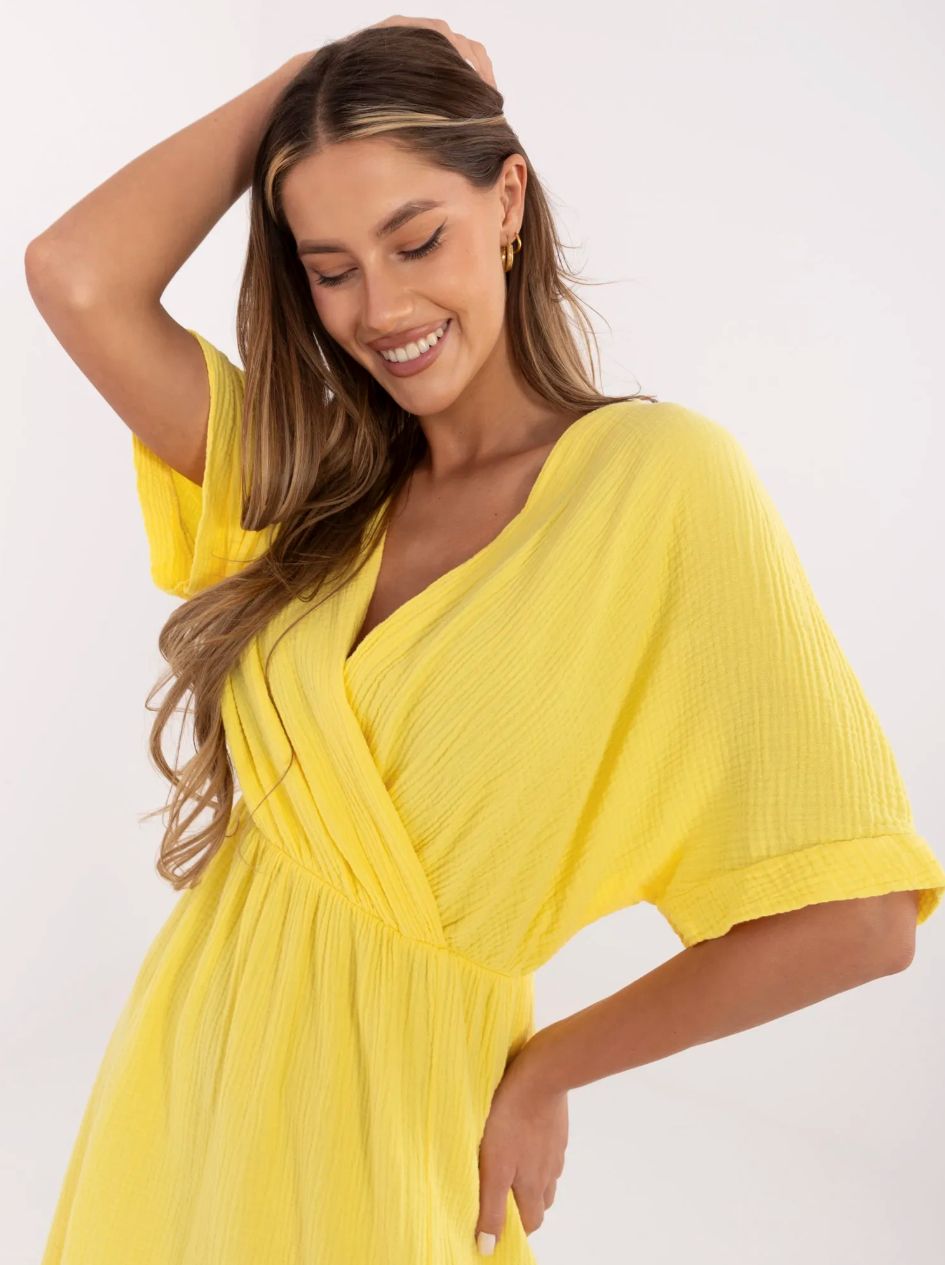 Žlté mušelínové šaty