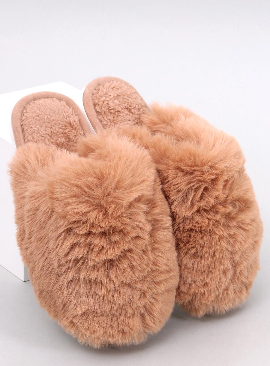 Papuče s umelou kožušinou camel
