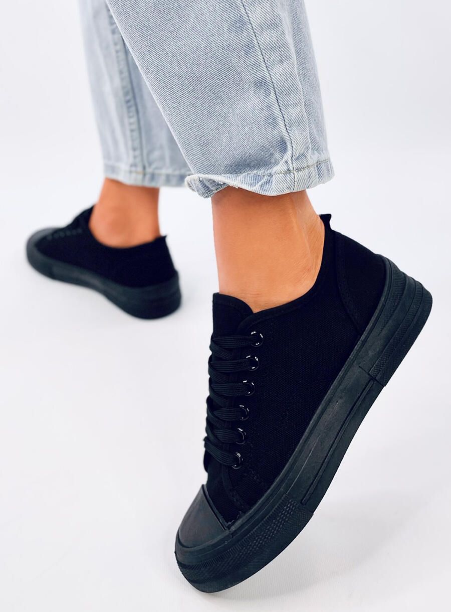 Čierne plátené tenisky