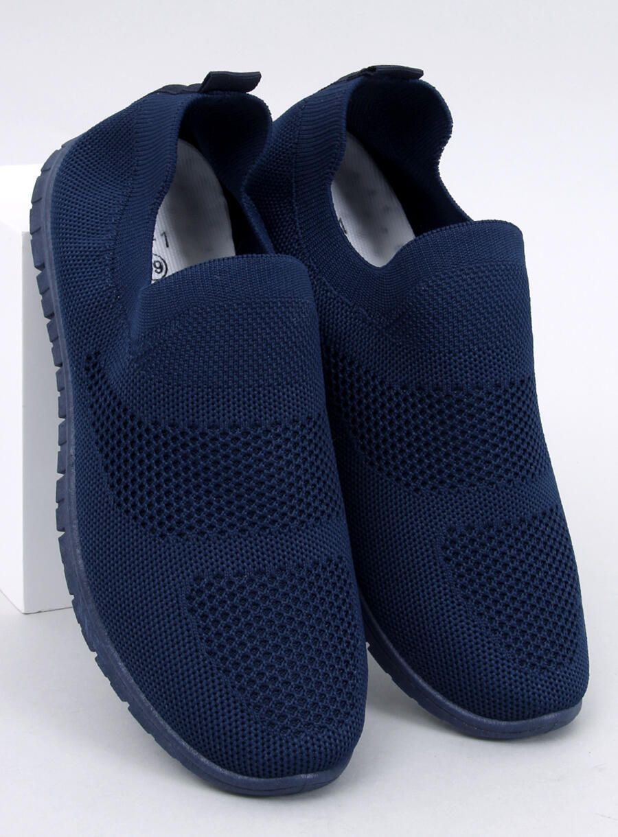 Tmavomodré tenisky bez šnurovania