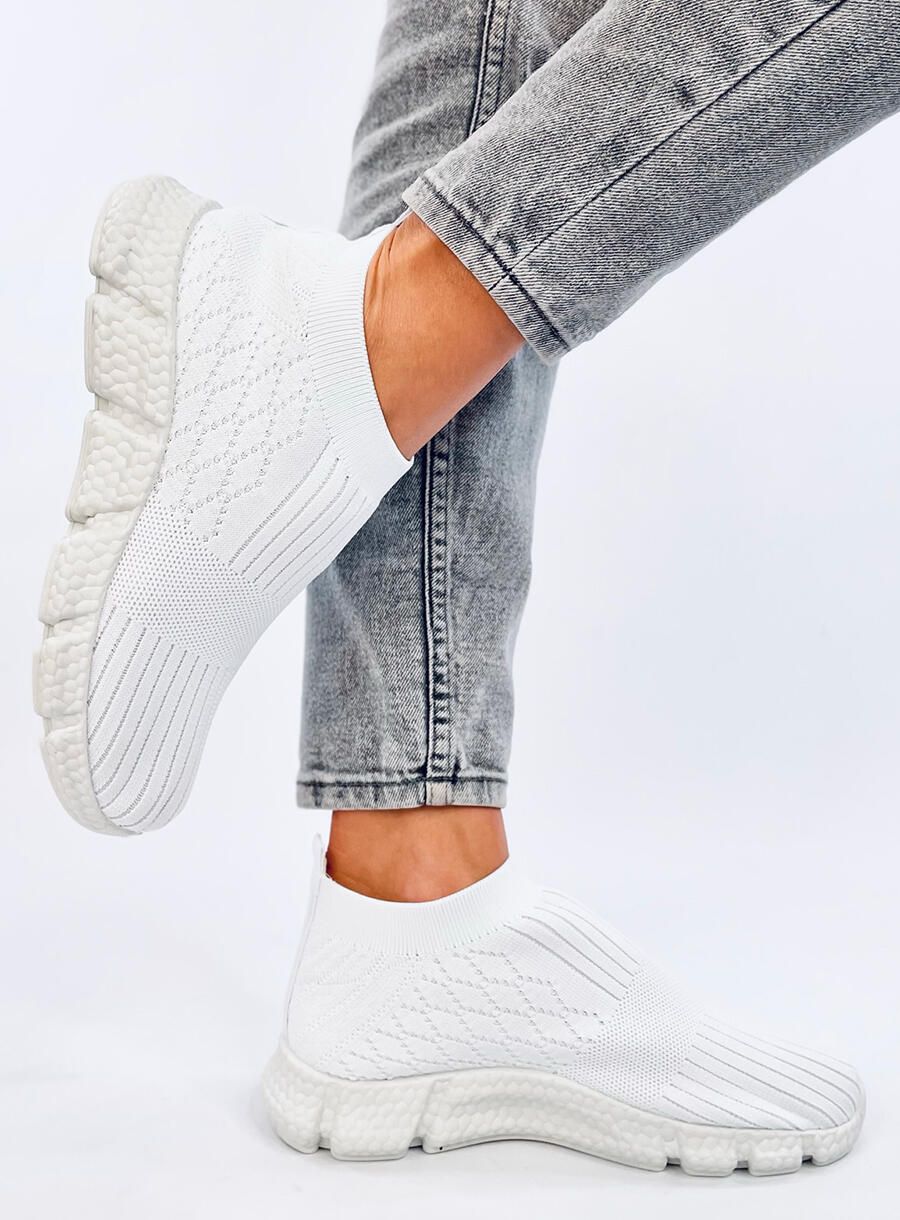 Dámske látkové slip-on tenisky biele