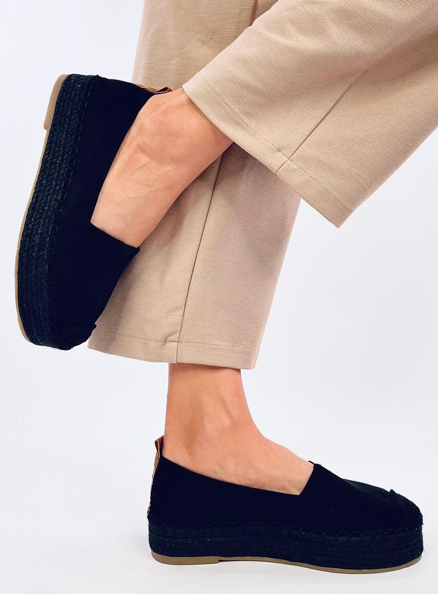 Čierne espadrilky na platforme