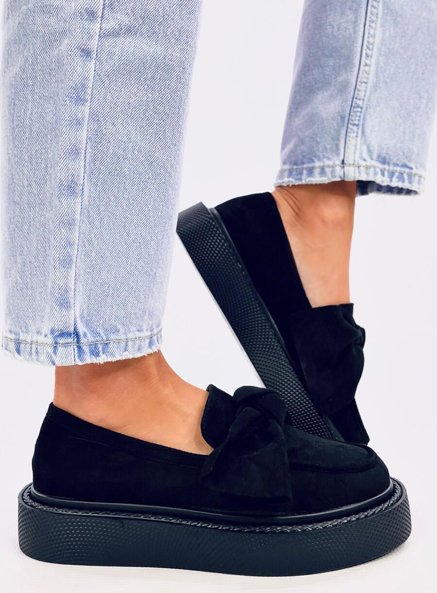 Čierne semišové mokasíny na platforme s mašľou