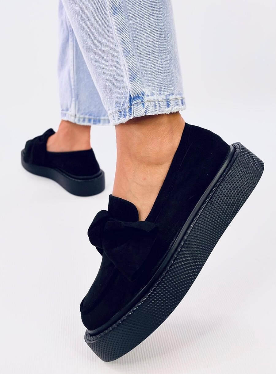 Čierne semišové mokasíny na platforme s mašľou