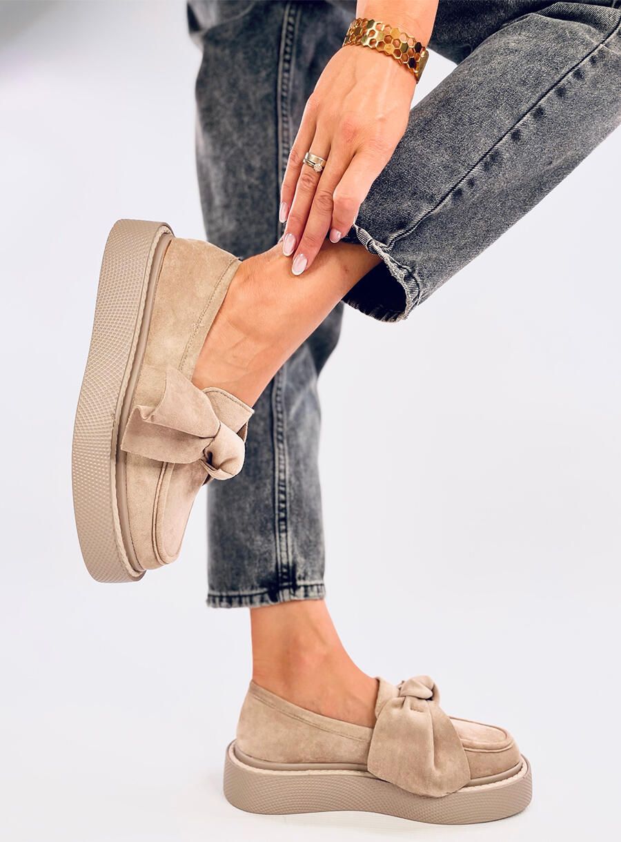 Béžové semišové mokasíny na platforme s mašľou
