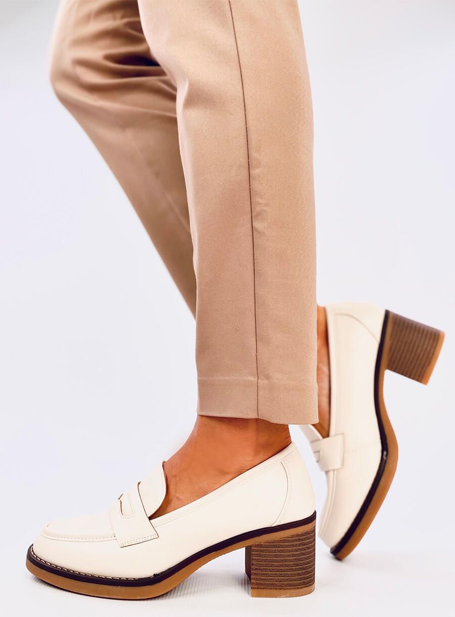 Béžové mokasíny na podpätku KITTY