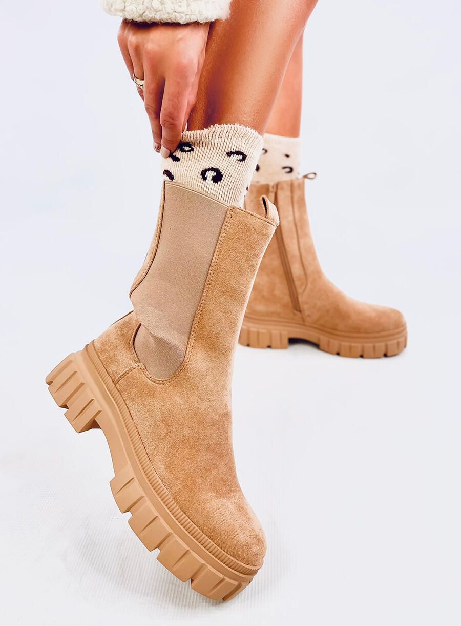 Semišové čižmy s elastickou manžetou camel