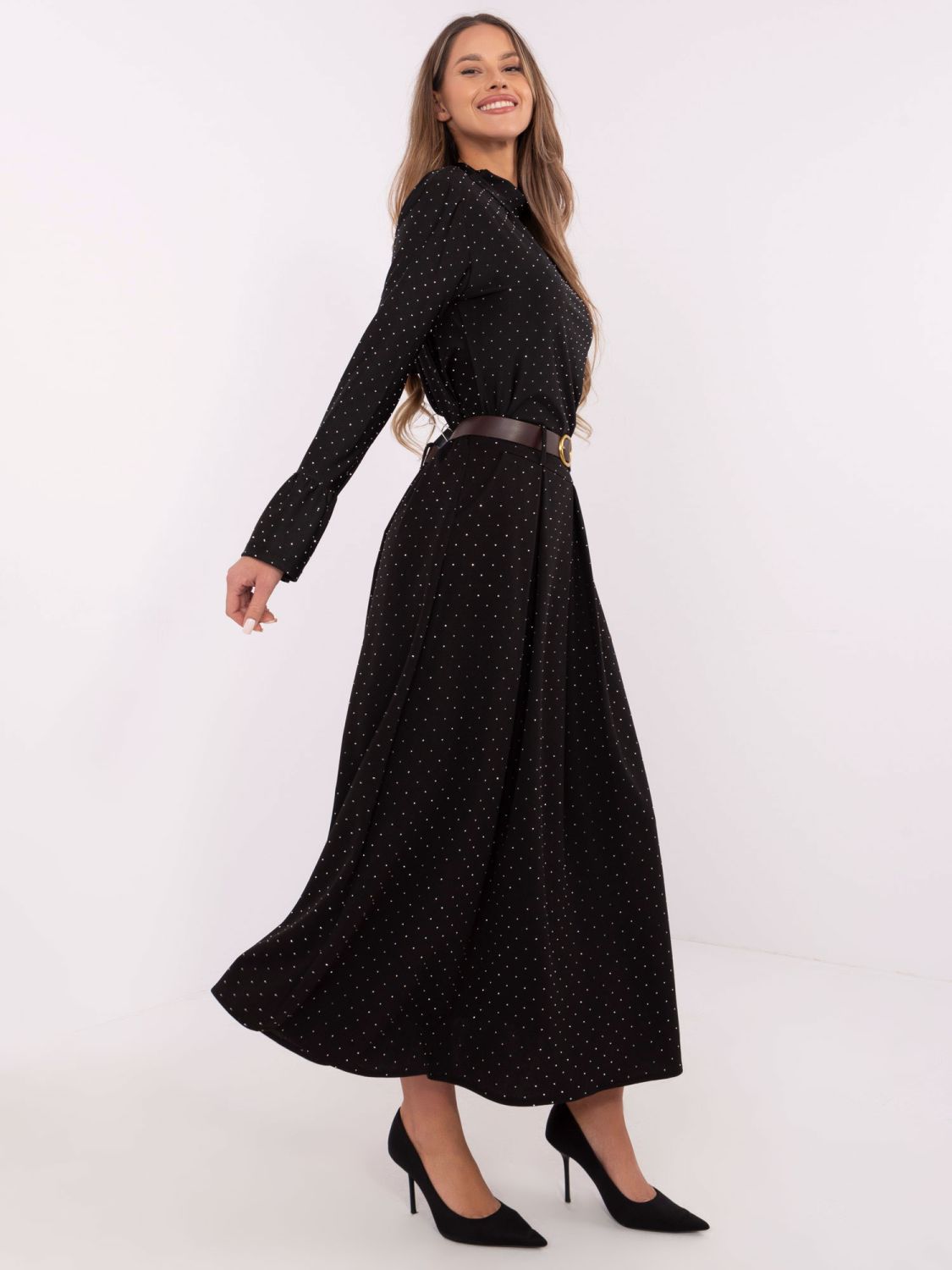 Elegantná maxi sukňa s aplikáciou čierna
