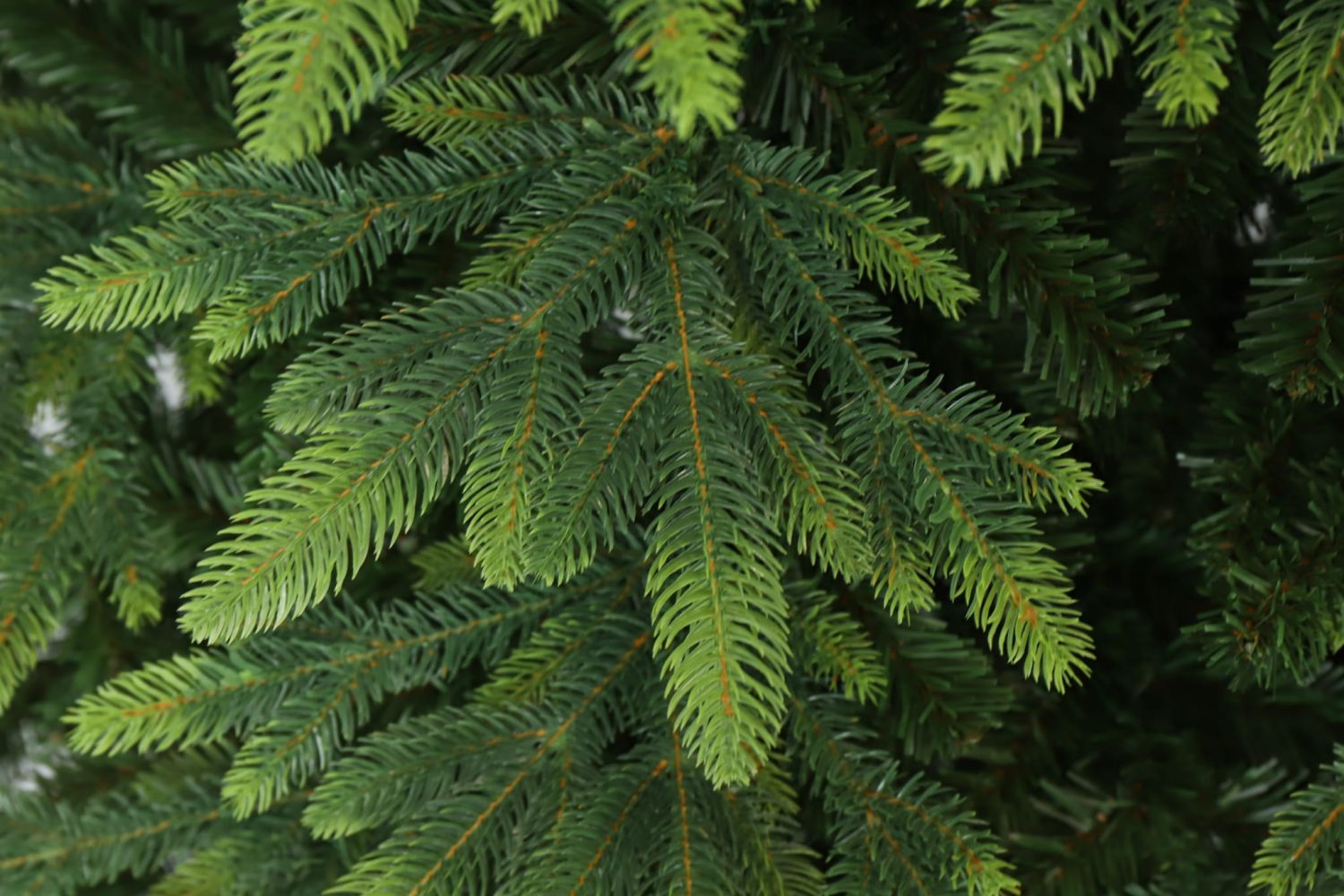 Umelý stromček Smrek Tajga ROYAL 120 cm