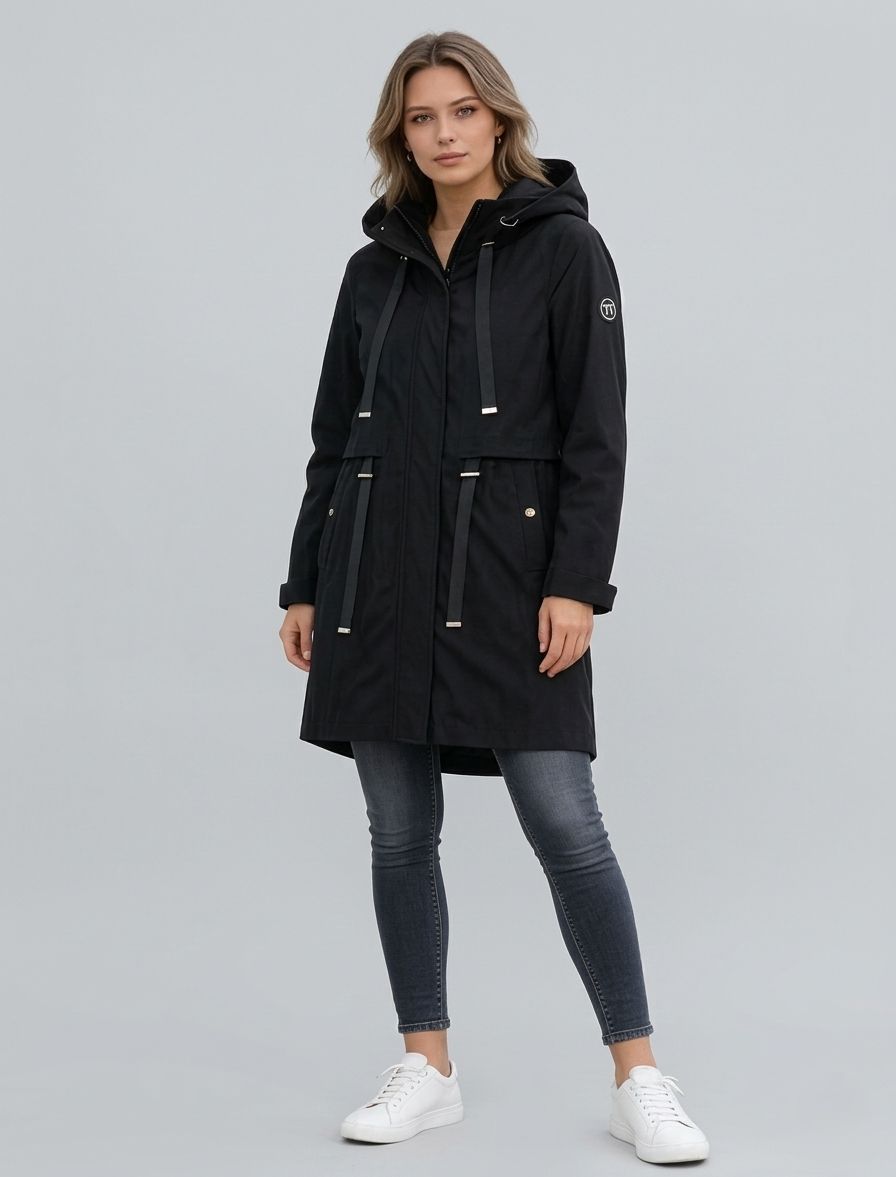 Čierna jarná parka s veľkou kapucňou