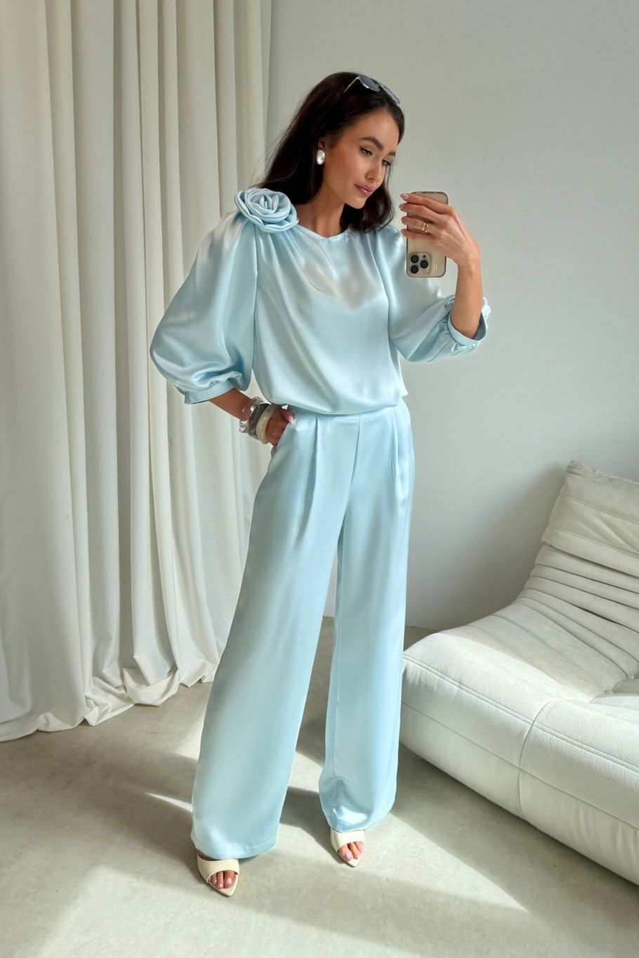 Nohavice v odtieni baby blue