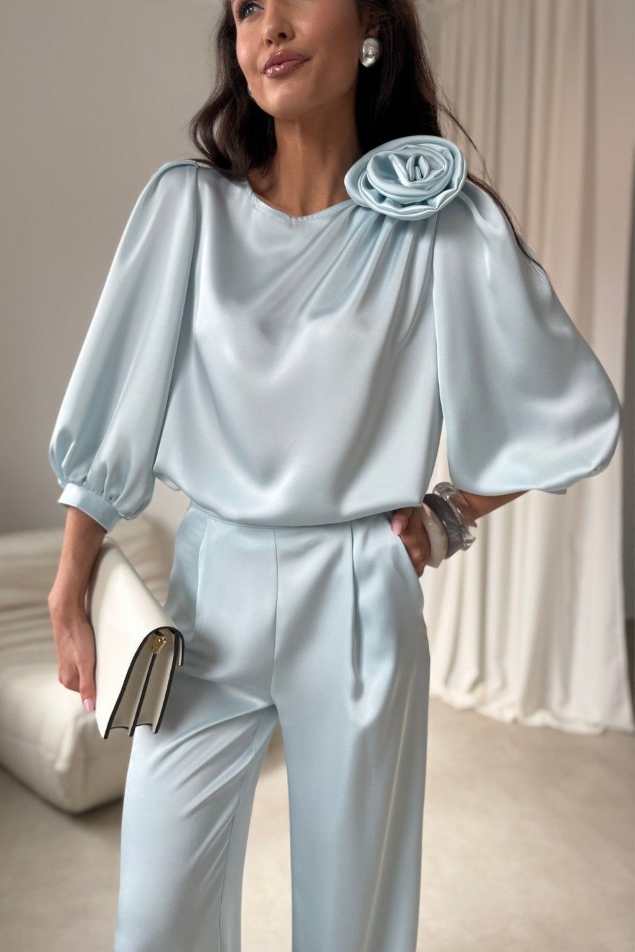 Nohavice v odtieni baby blue