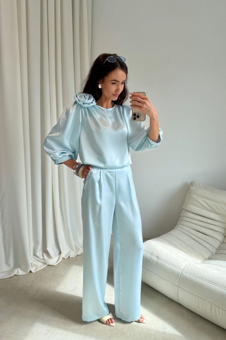 Nohavice v odtieni baby blue