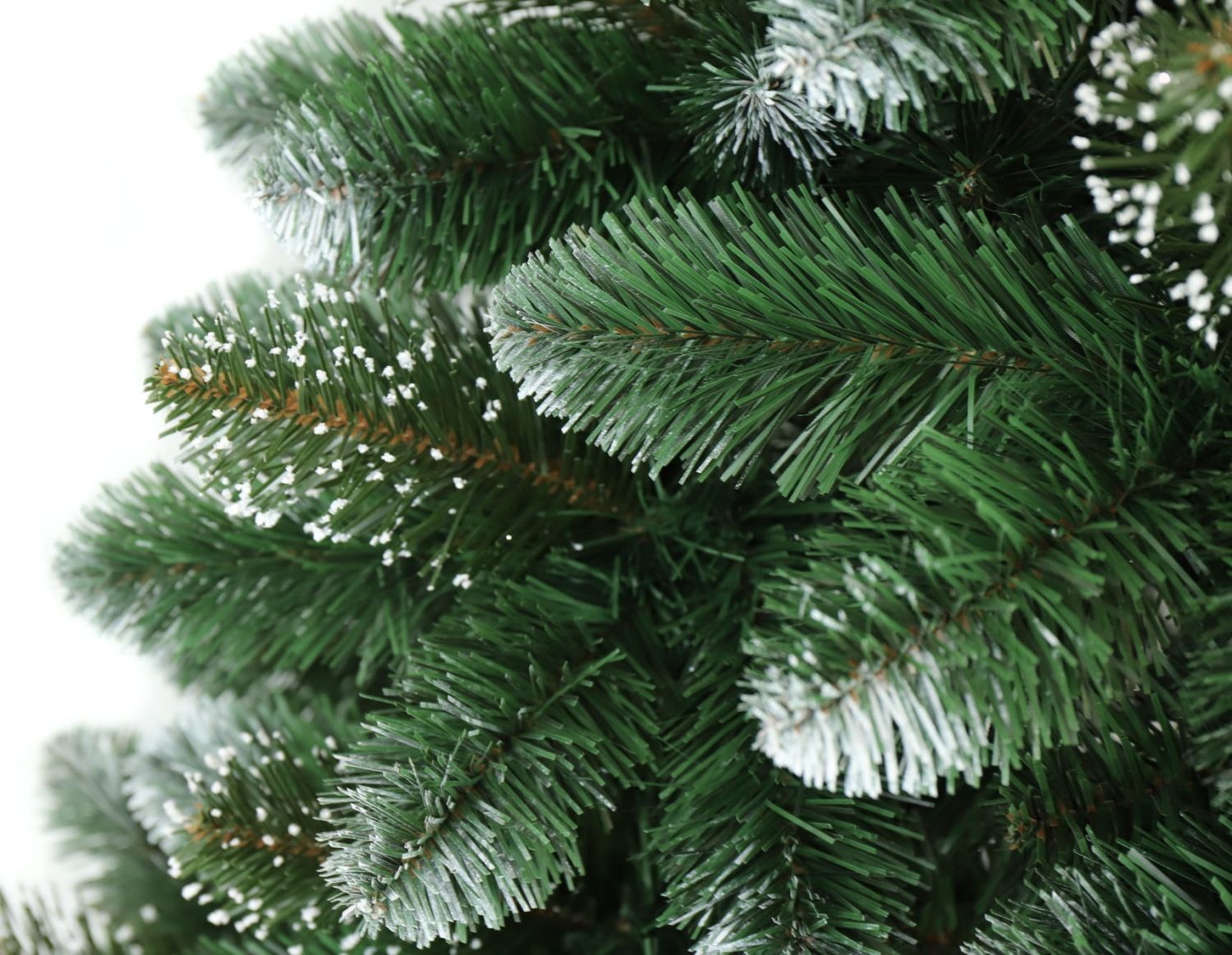 Umelý stromček Borovica kryštálová 220 cm