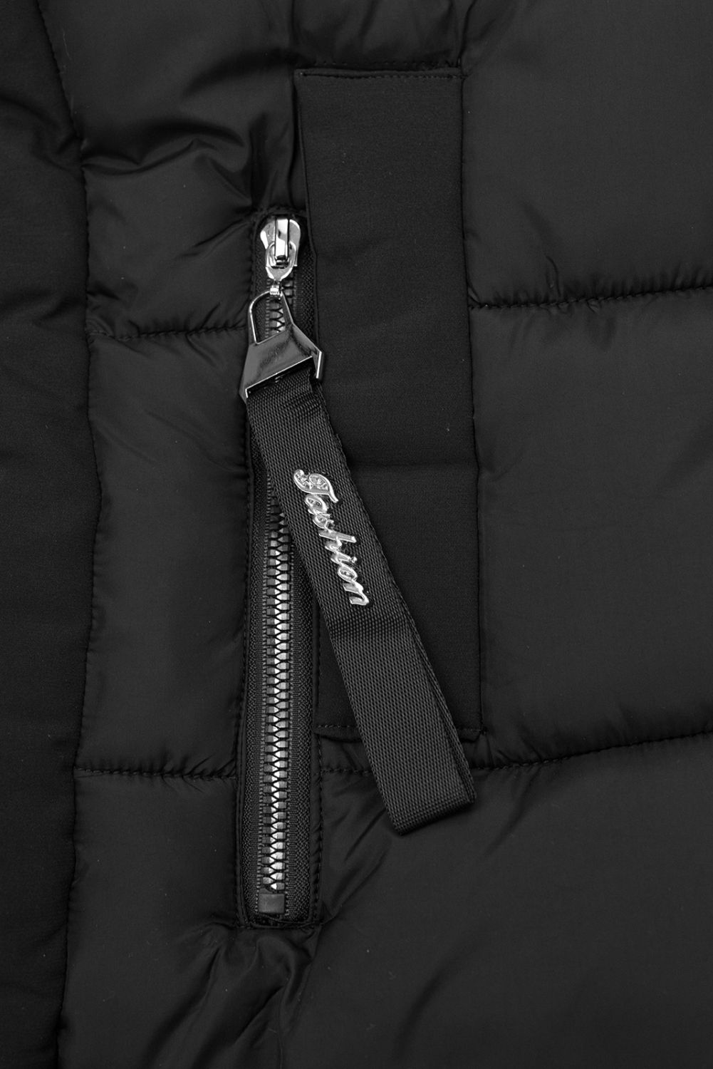 Čierna dlhá zimná bunda s kožušinou