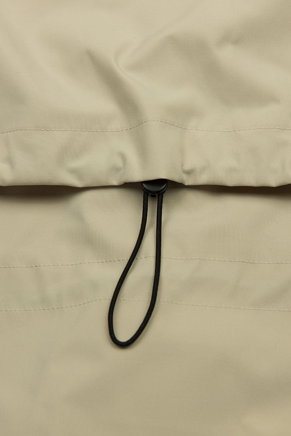 Béžová jarná parka so sťahovaním v páse