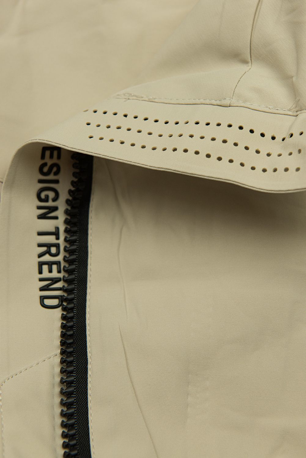 Béžová jarná parka so sťahovaním v páse