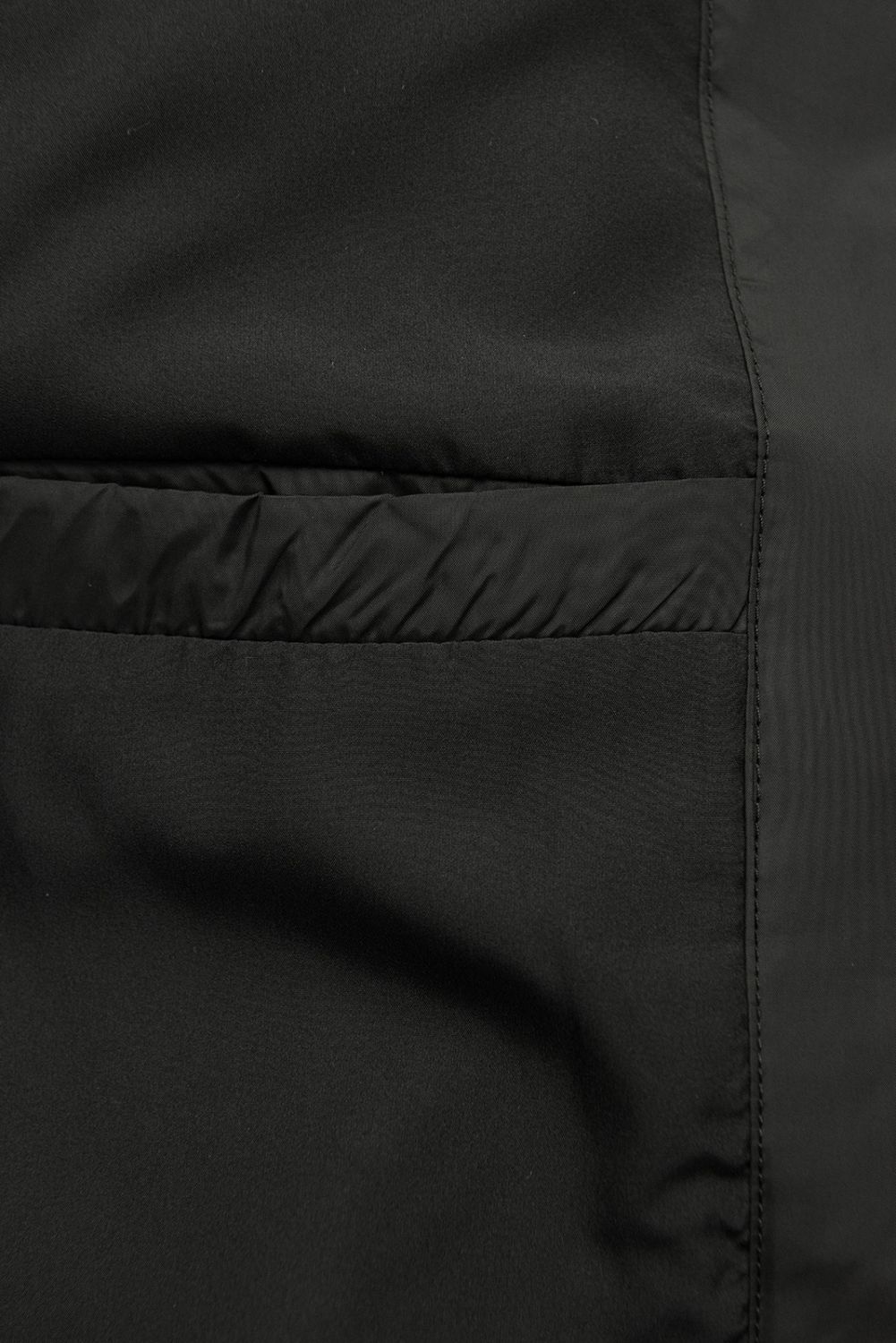 Prechodná bunda s kapucňou čierna