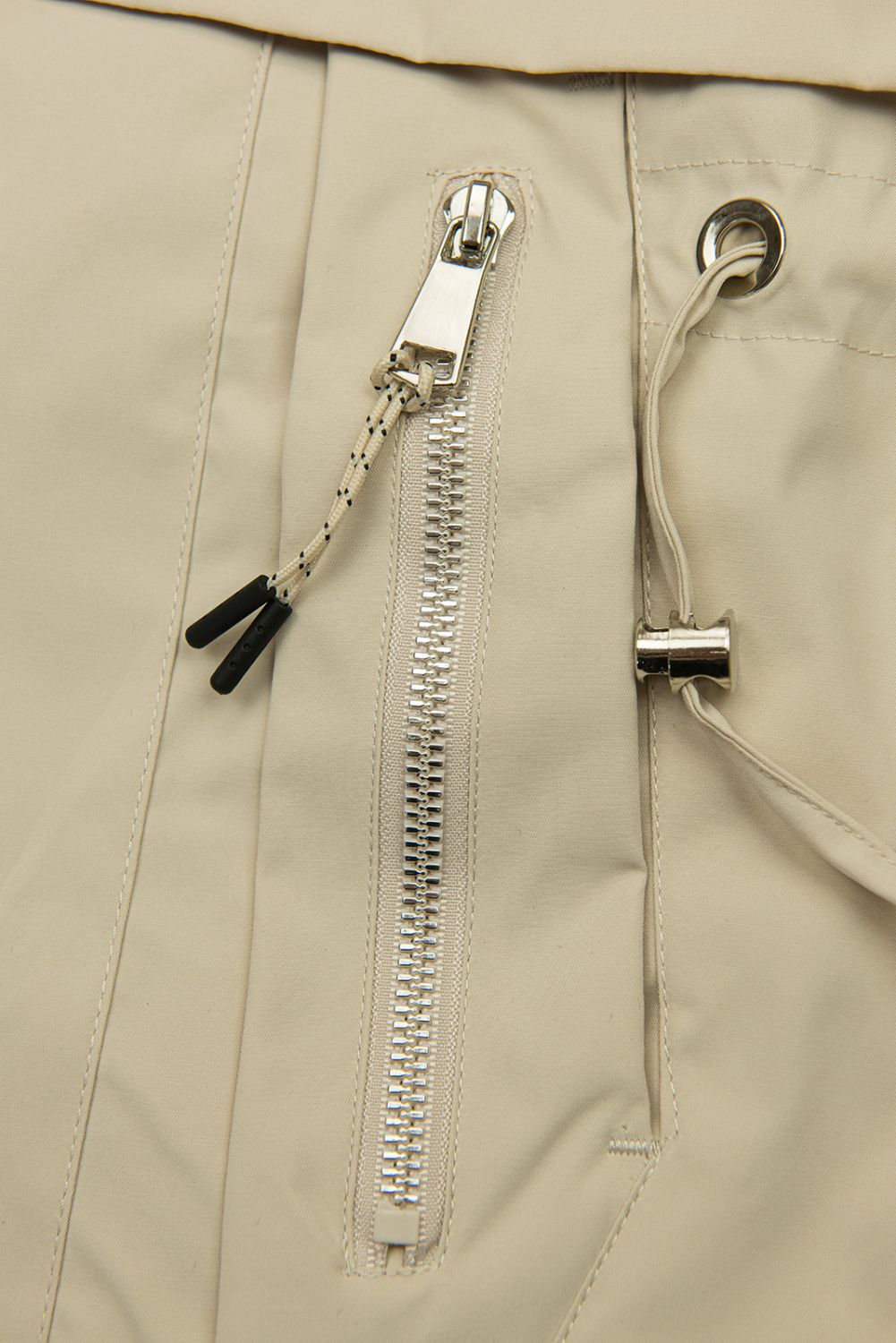 Predĺžená parka s potlačou v kapucni svetlobéžová