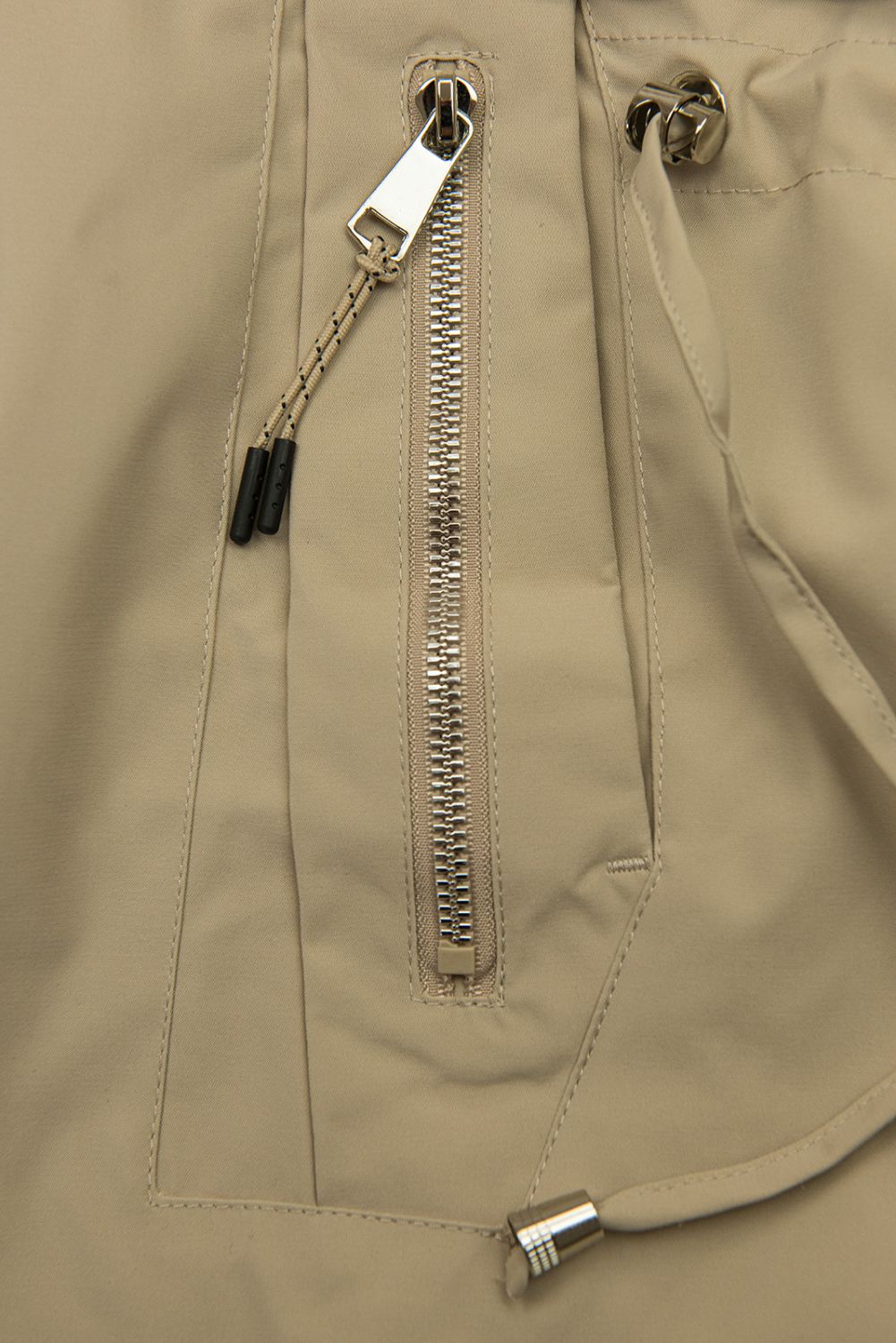 Predĺžená parka s potlačou v kapucni béžová