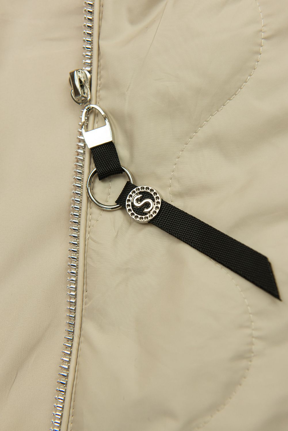 Béžová prechodná bunda s pletenými rukávmi