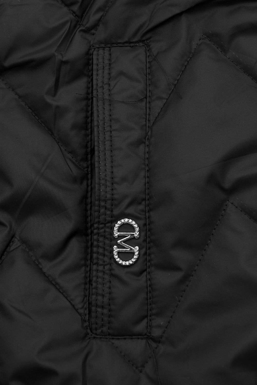 Čierna predĺžená vesta