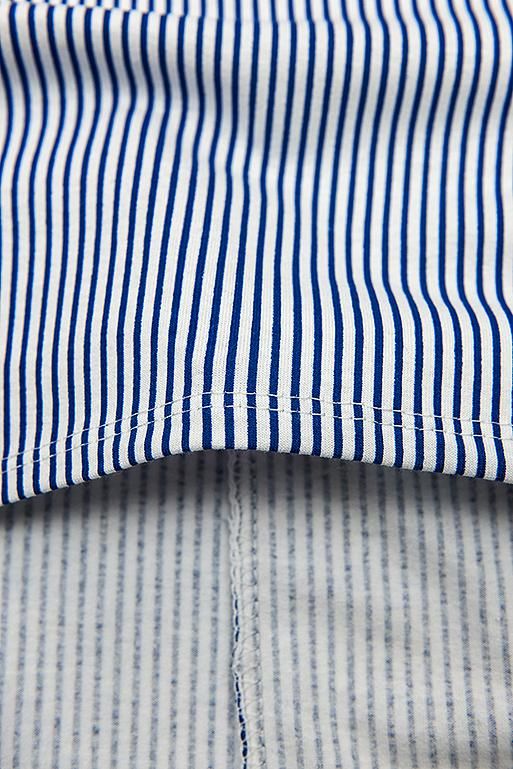 Bielo-modré šaty s pruhmi a nášivkou PLUS SIZE IV.