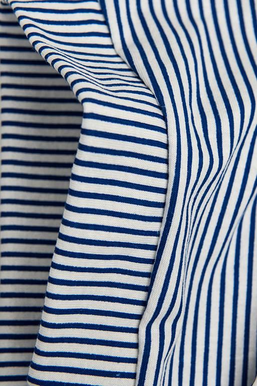 Bielo-modré šaty s pruhmi a nášivkou PLUS SIZE IV.