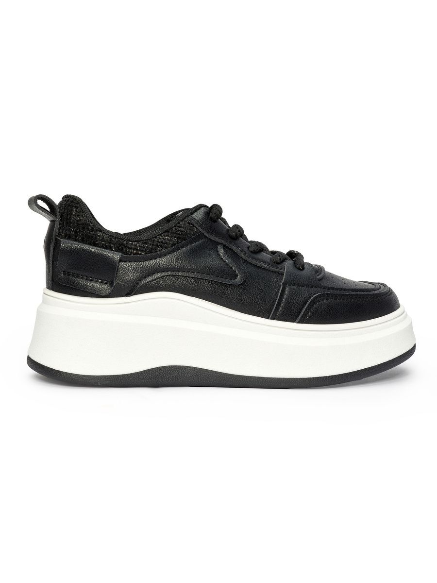 Dámske čierne sneakersy na hrubej podrážke