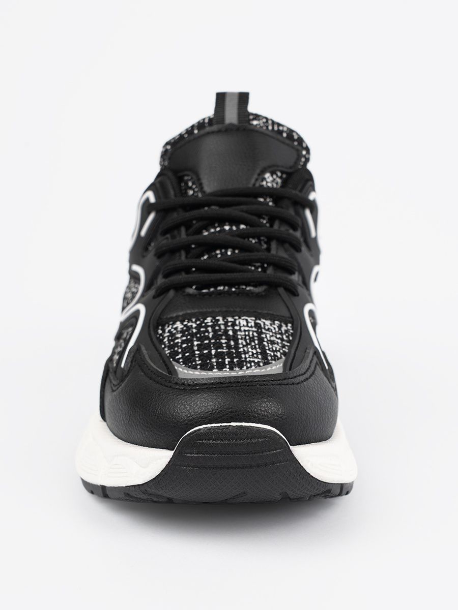 Čierne dámske sneakersy s ozdobnými prvkami