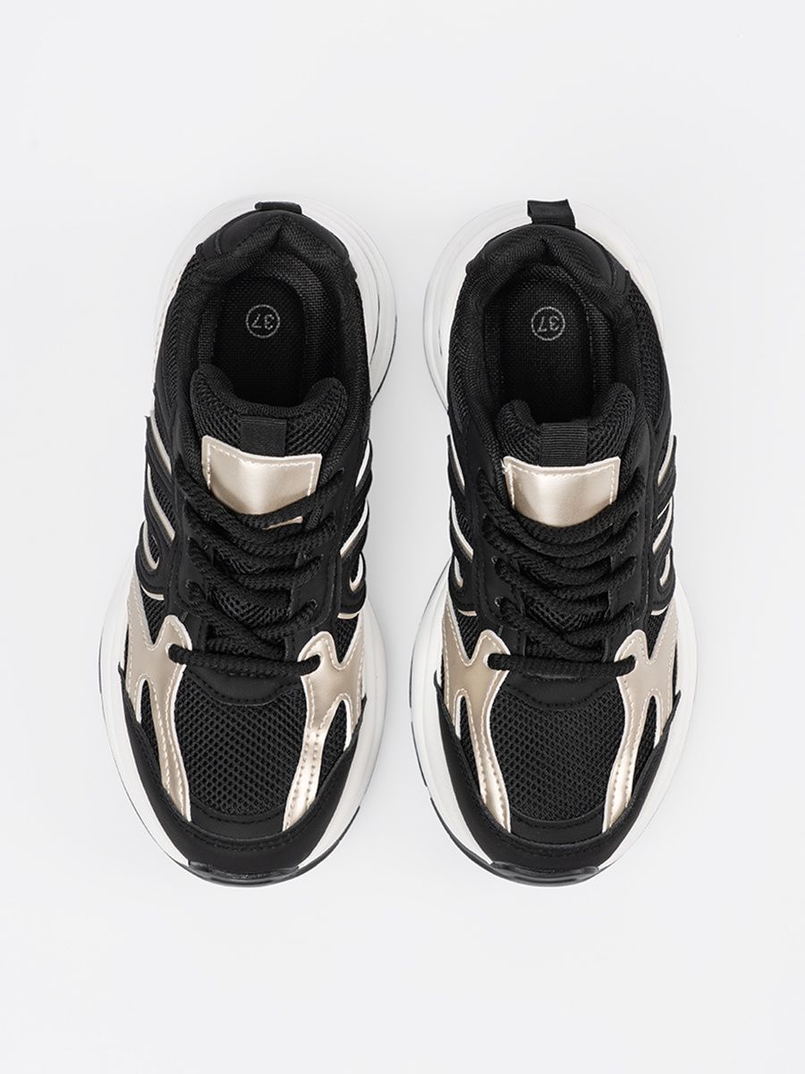 Čierne dámske sneakersy so zlatými detailmi