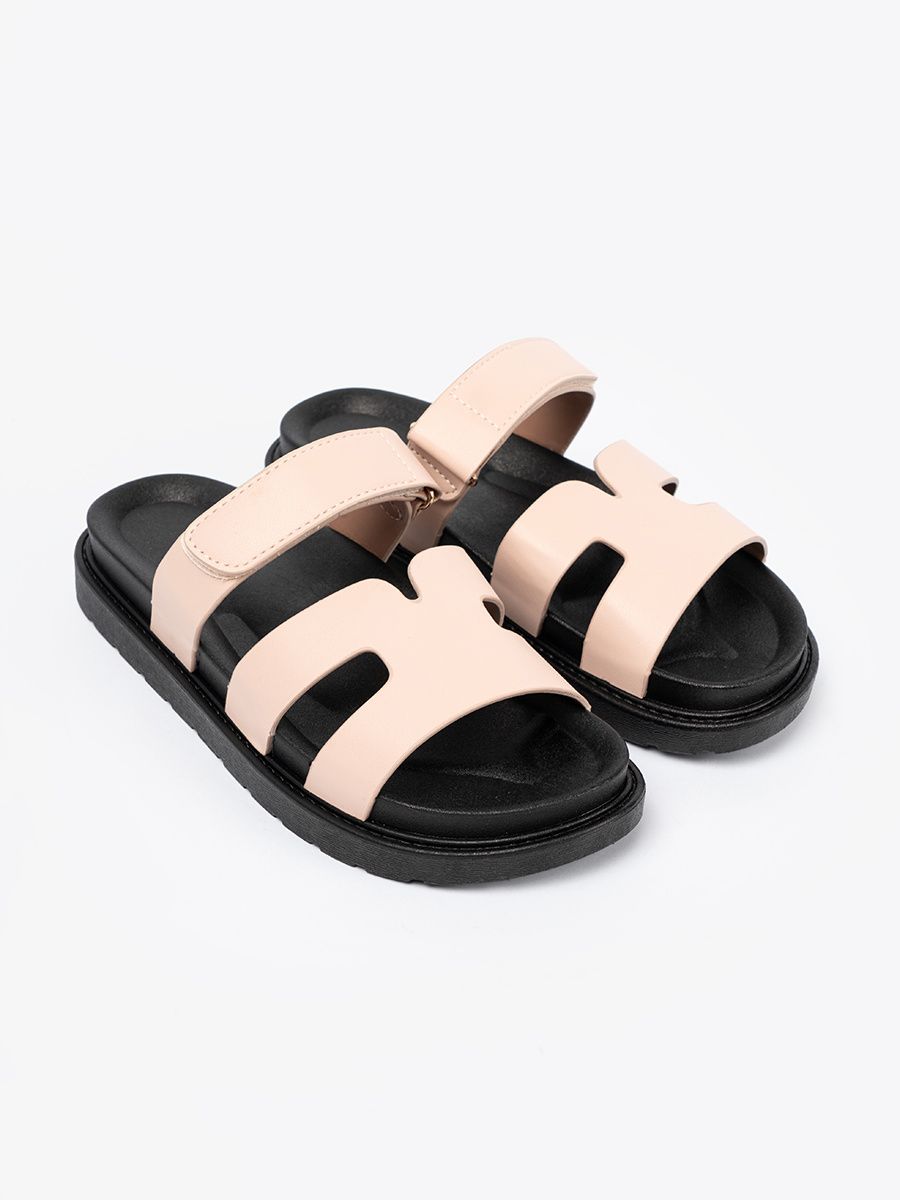 Béžové šľapky s pásikom na suchý zips