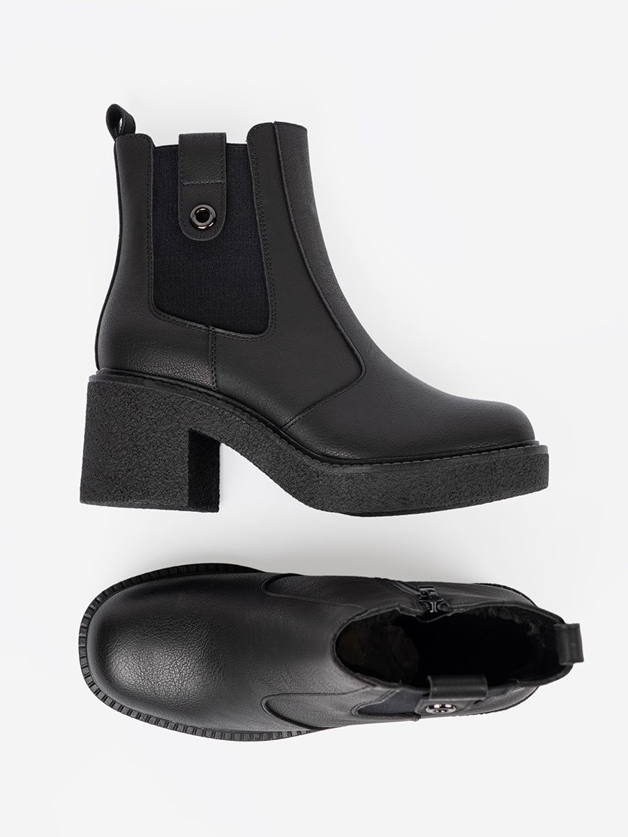 Elegantné čierne členkové čižmy s elastickým vsadením