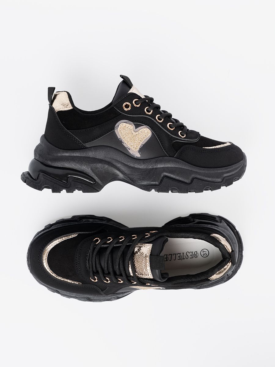 Čierne sneakersy so zlatým srdcom