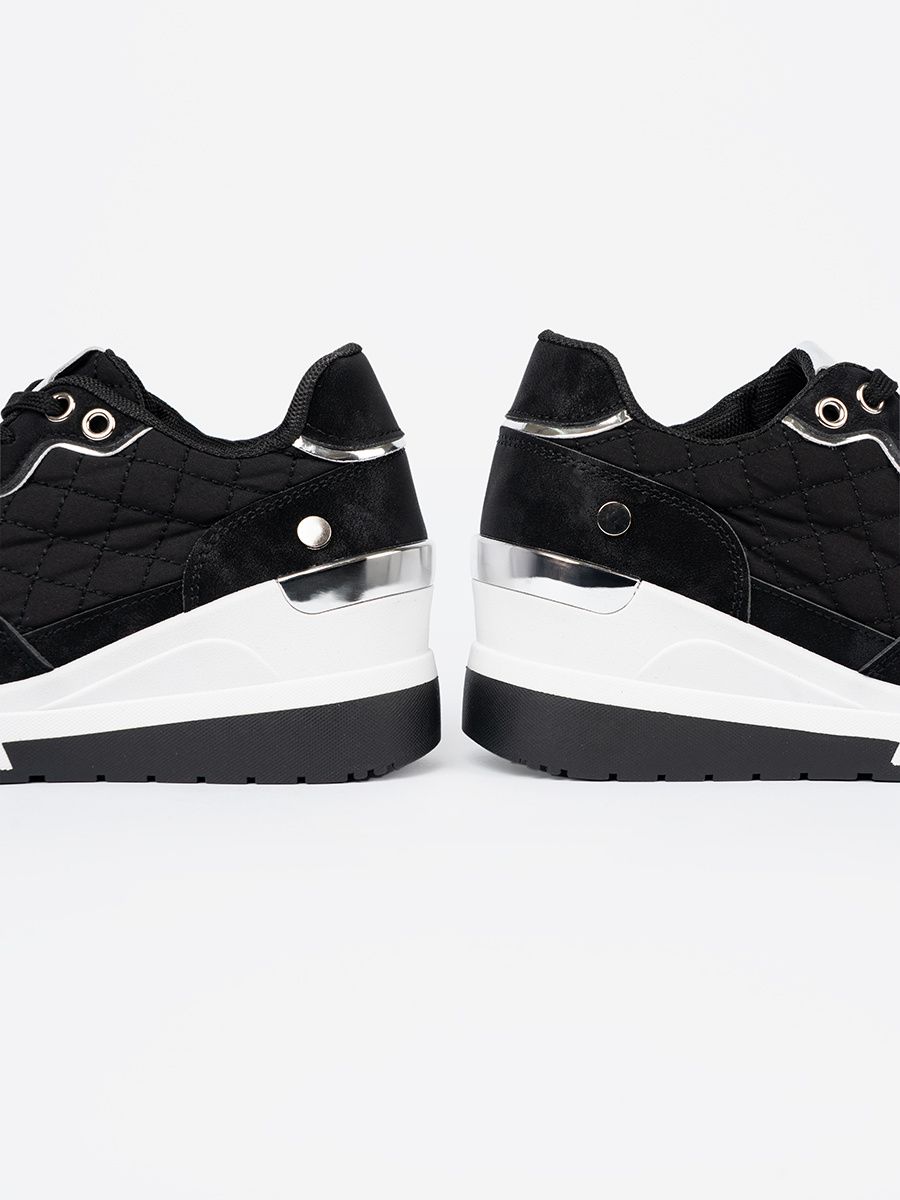 Čierne dámske sneakersy na platforme