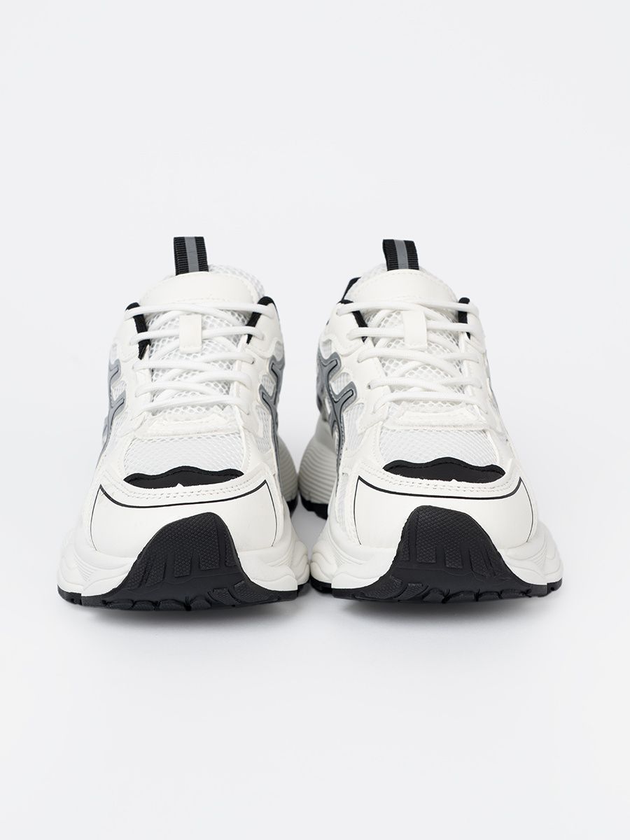 Bielo-čierne pohodlné sneakersy so sieťovinou